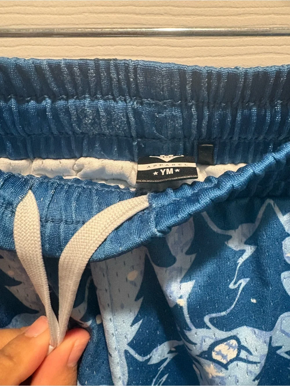 B101 winter 2025 shorts - Picture 3 of 3